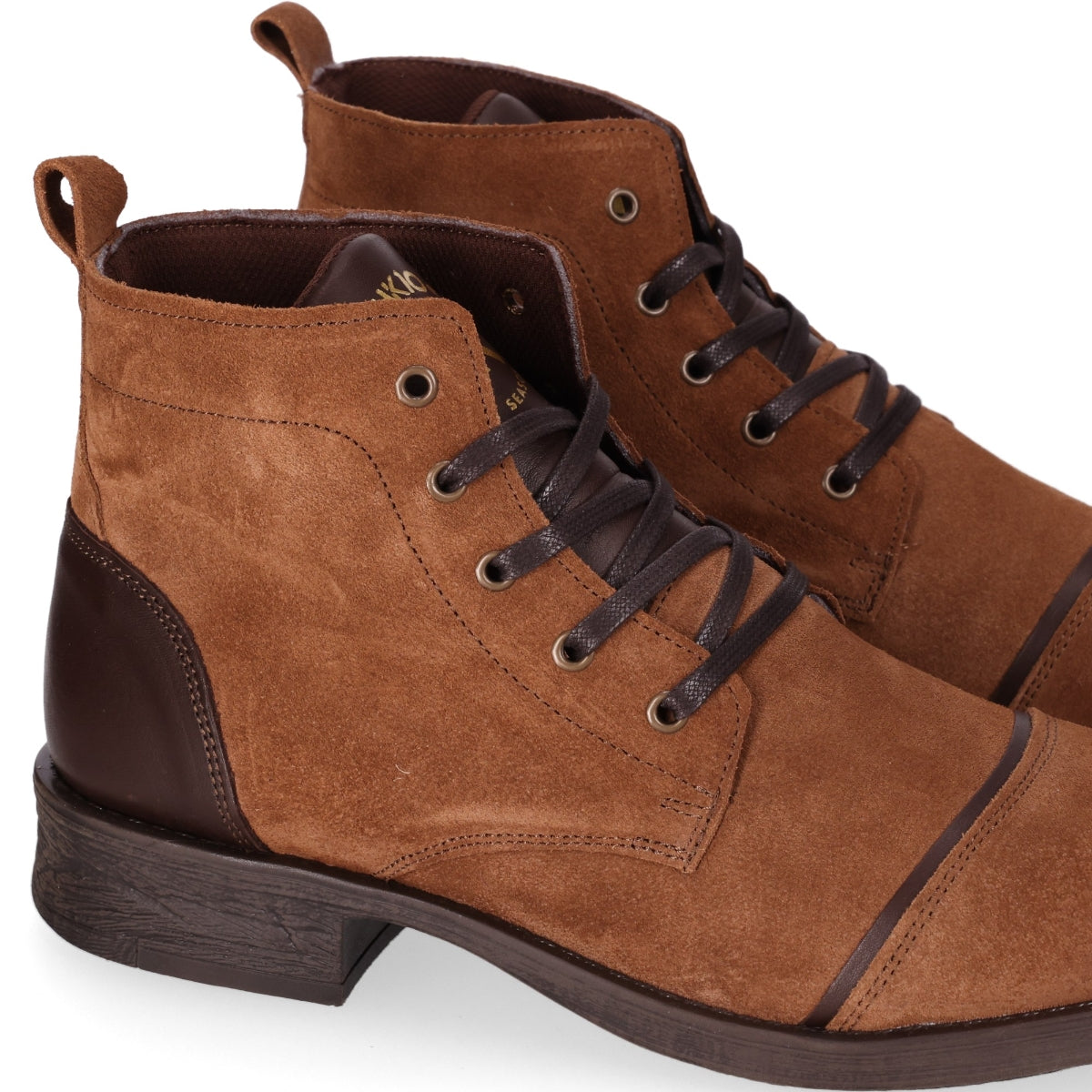 ST TRUMP 5810 Camel/Camel-5